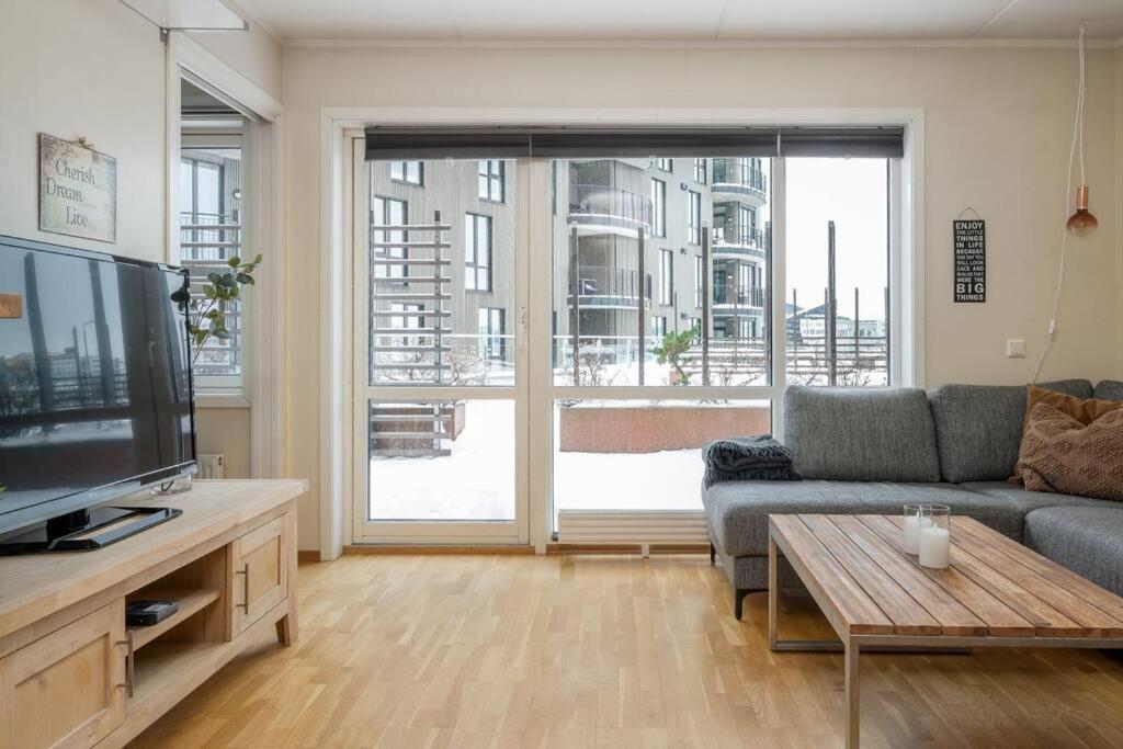 Cozy Cove At Solsiden - 2Br Familyfriendly Apartment Trondheim Ngoại thất bức ảnh