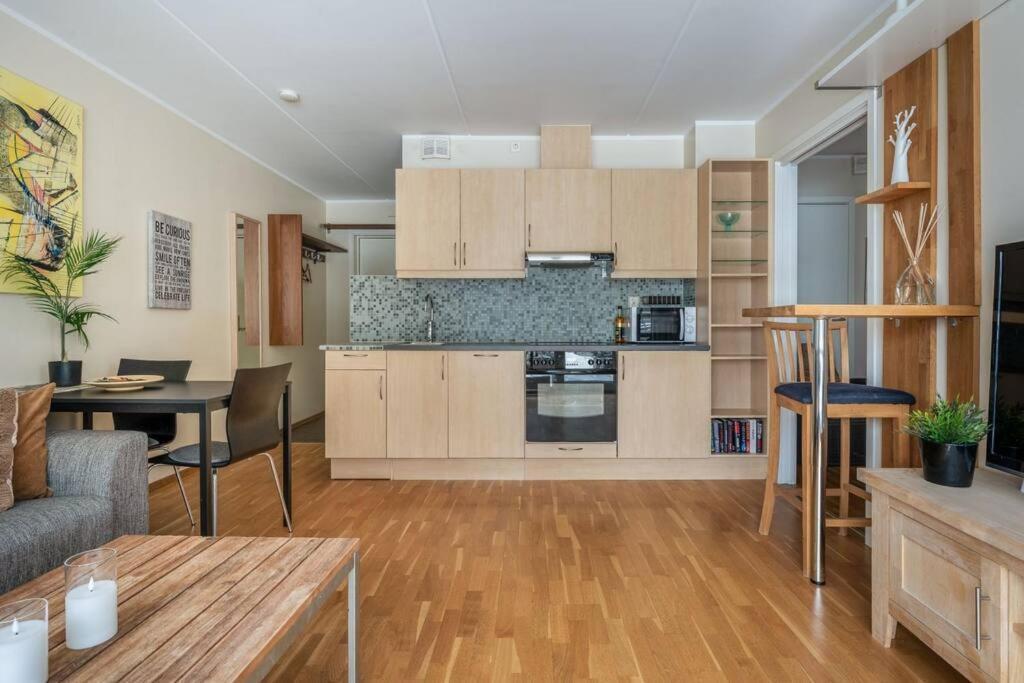 Cozy Cove At Solsiden - 2Br Familyfriendly Apartment Trondheim Ngoại thất bức ảnh
